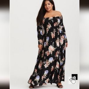 Torrid, size 1, maxi dress